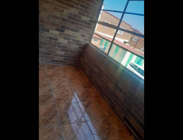 1 BEDROOM PROPERTY TO RENT IN DELAREY